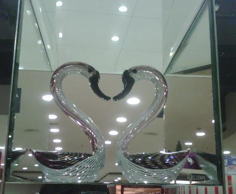feng shui swans